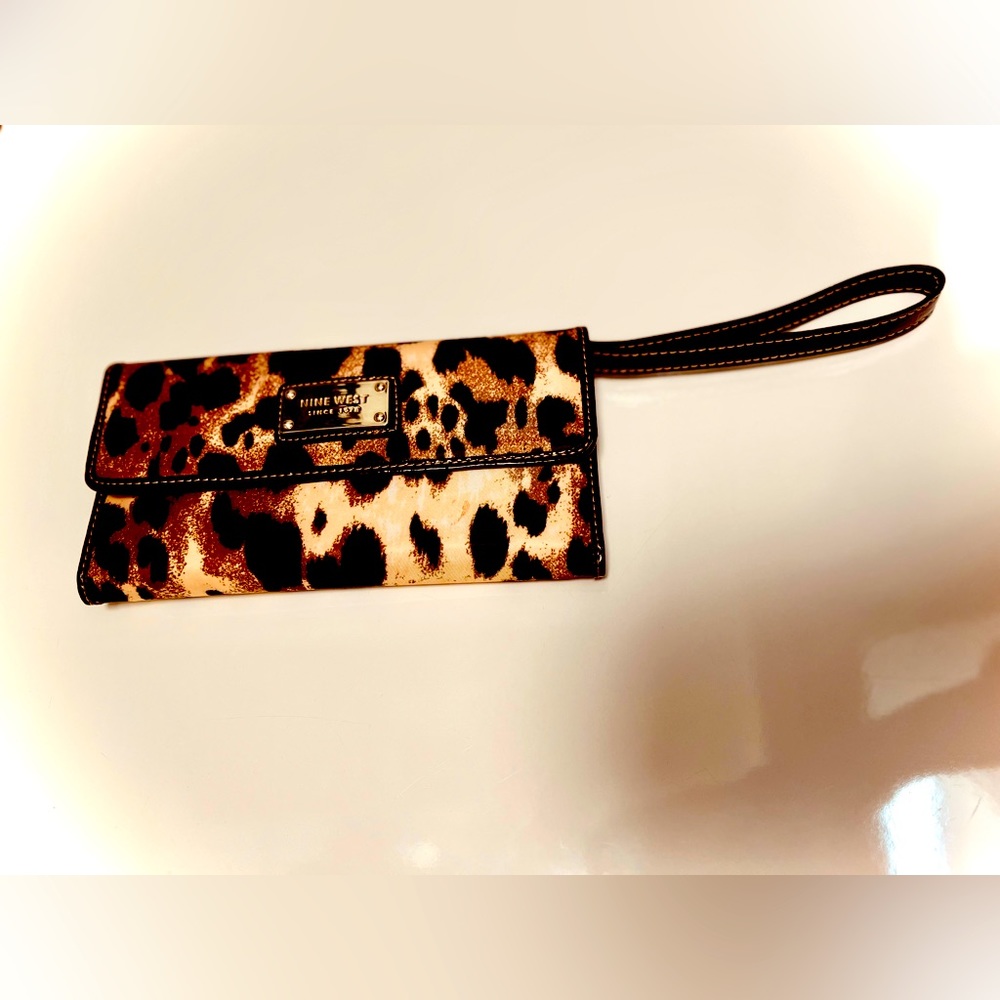 Beautiful Modern Stylish Pretty Quality Big Nine West Leopard Pattern Wallet